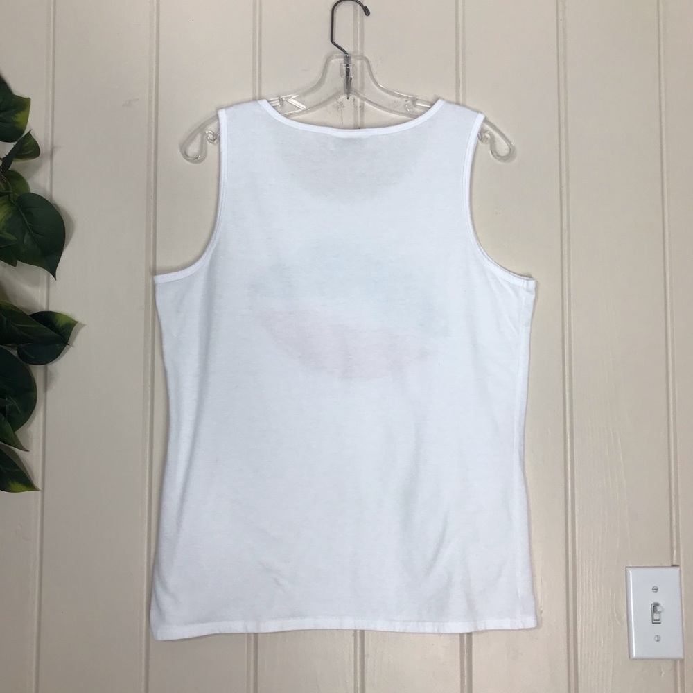 Bobbie Brooks Graphic Tank Top Shirt
Lips American Flag Stars Red White & Blue - Picture 9 of 12